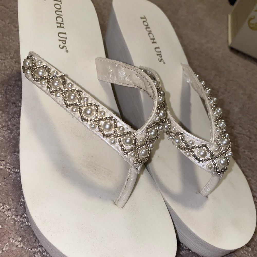 Platform sandals - Picture 2 of 2
